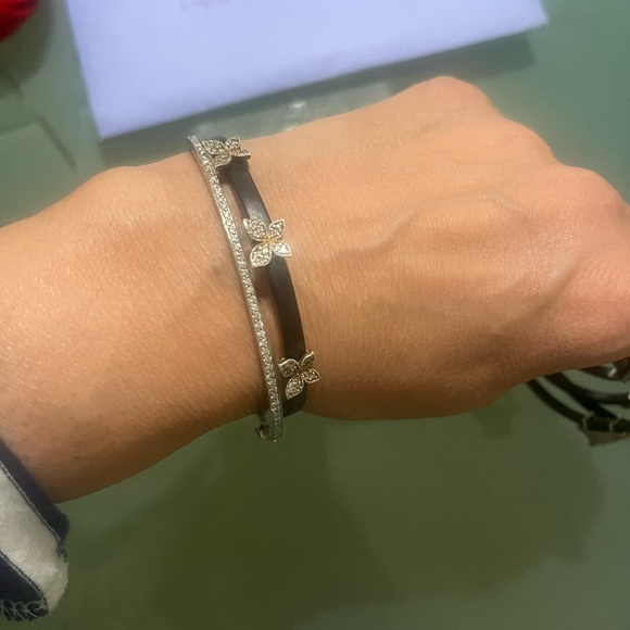 3 butterflies on thick plastic bracelet 925 silver stamp on it - Picture 2 of 6